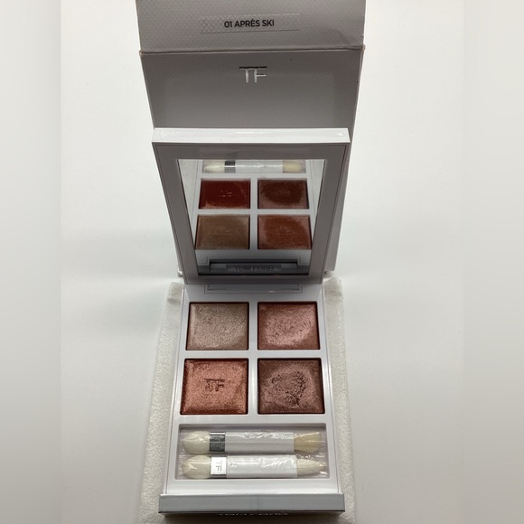 Tom Ford Soleil Neige Eye Color Quad in 01 Après Ski - Swatched Limited Edition - Picture 10 of 16